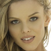 Scarlett Burke Nahé