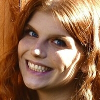 sexyredinbedfree Nahé