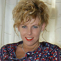 Sharon Louise Hall Nahé