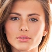 Shelby Bay Nahé