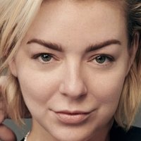 Sheridan Smith Nahé