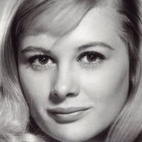 Shirley Knight Nahé