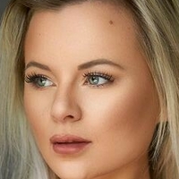 Shorty Holly Nahé