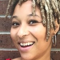 Simone Searcy Nahé