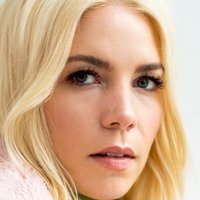 Skylar Grey Nahé