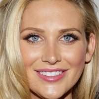 Stephanie Pratt Nahé