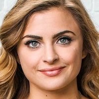 Stephanie Simbari Nahé