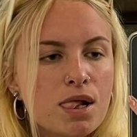 sunkissedtessa Nahé