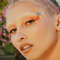 Sunny Playboy Nahé