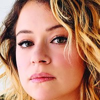 Tatiana Maslany Nahé