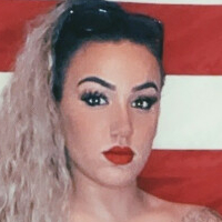 theconservativebarbie Nahé