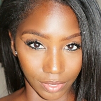 therealellietheempress Nahé