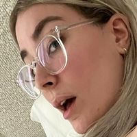 therealjenbretty Nahé