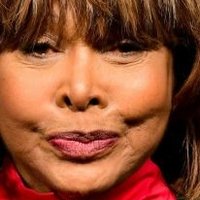 Tina Turner Nahé