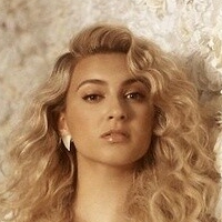 Tori Kelly Nahé