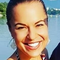 Vanessa Kuzmich Nahé