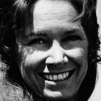 Verna Bloom Nahé