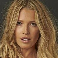 Veronika Varekova Nahé