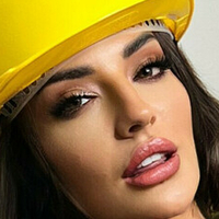 Whitney Johns Nahé