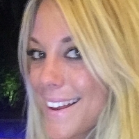 XOGisele Nahé