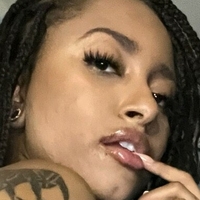 Yazmin Royal Nahé