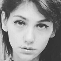 Zheanna Erose Nahé