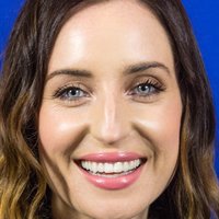 Zoe Lister-Jones Nahé
